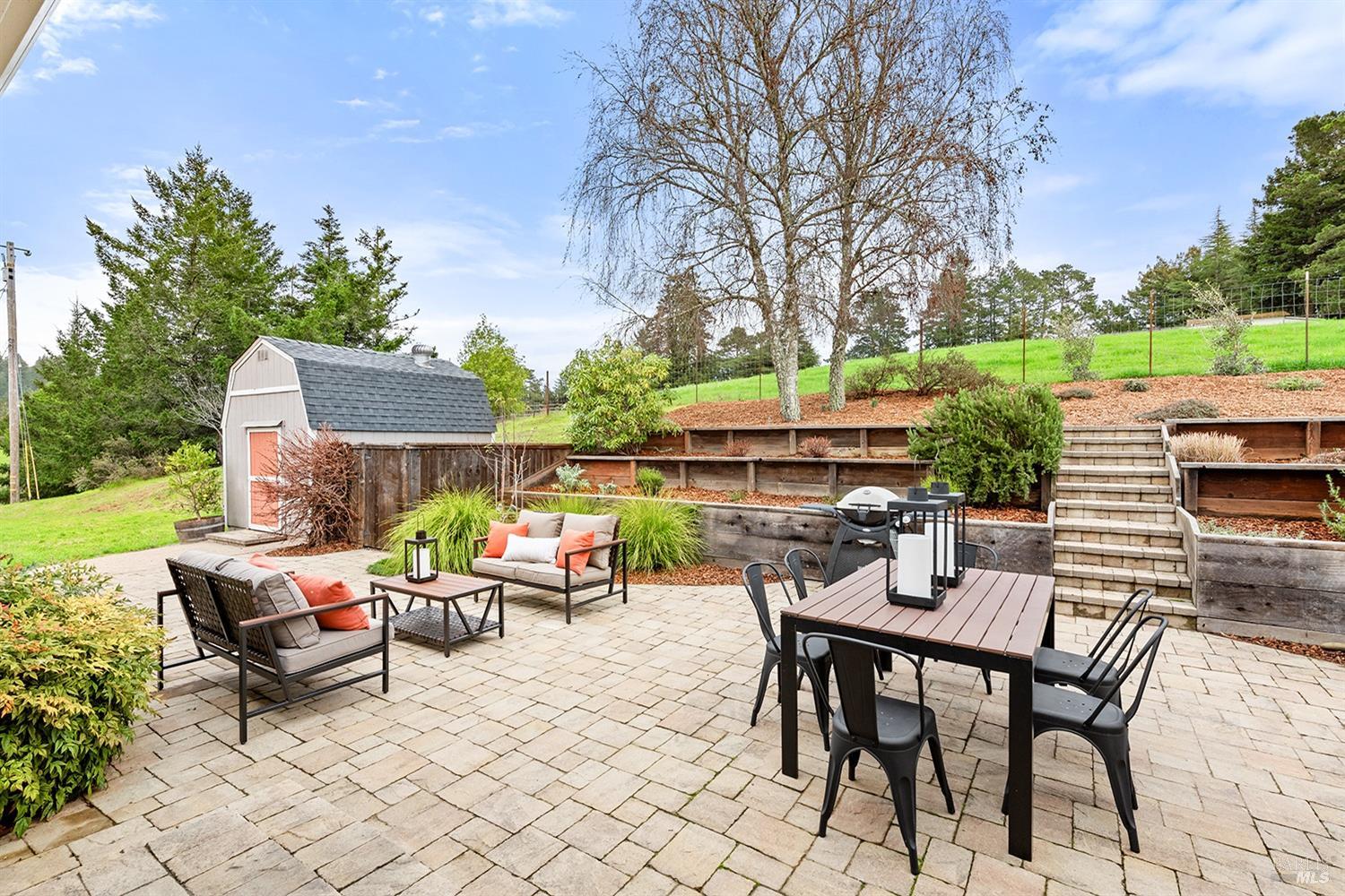 11820 Barnett Valley Rd