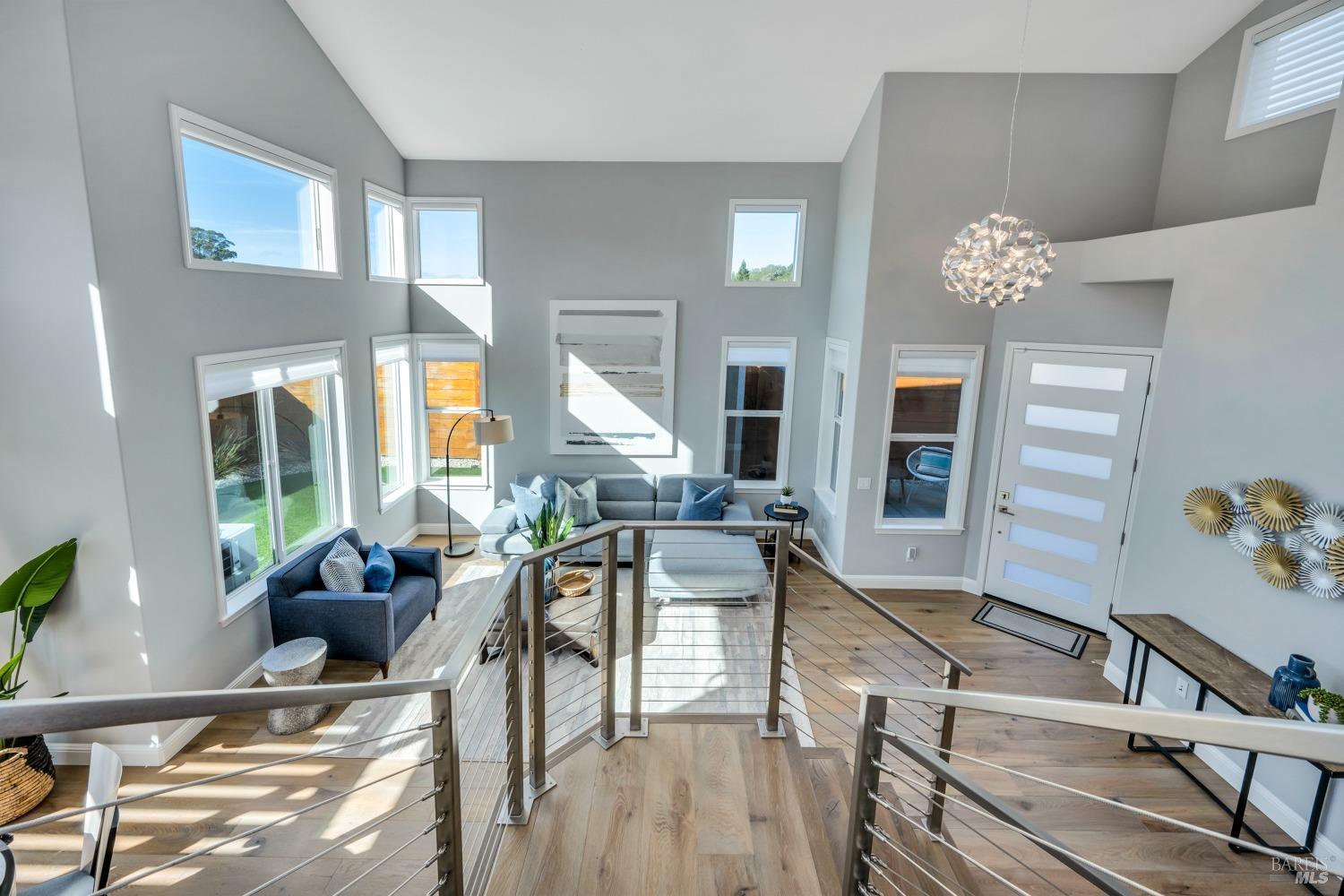 1806 Bella Vista Way