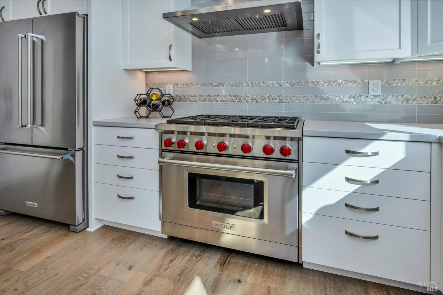 1806 Bella Vista Way