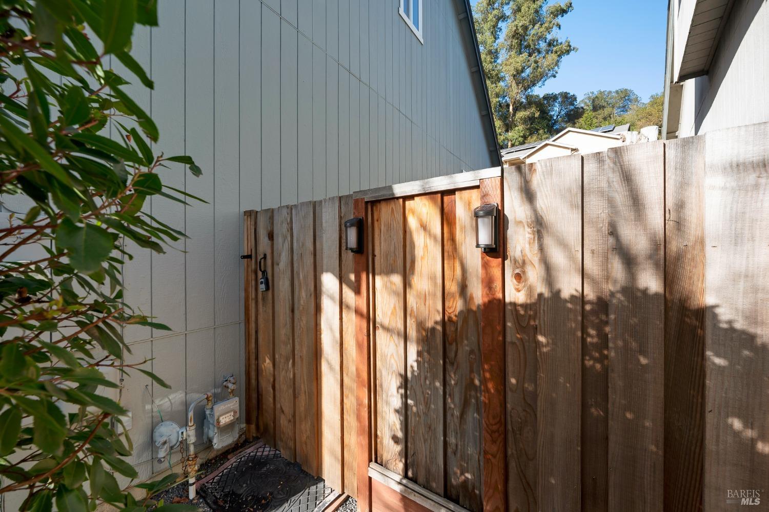 1635 Neotomas Avenue