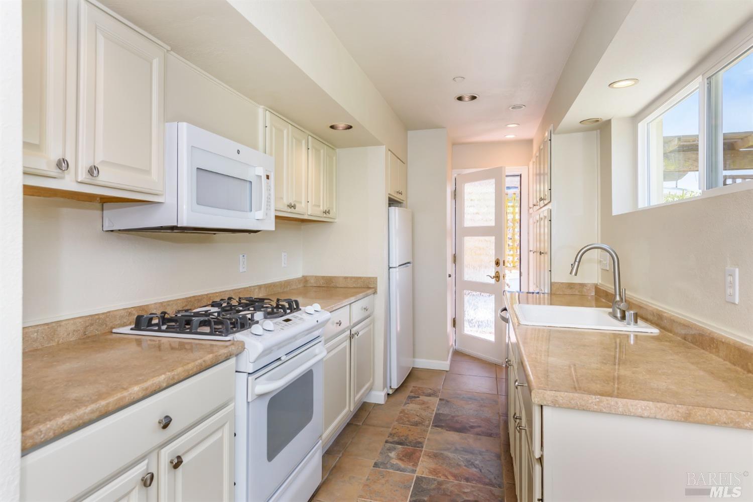 120 Solano Street Unit: B