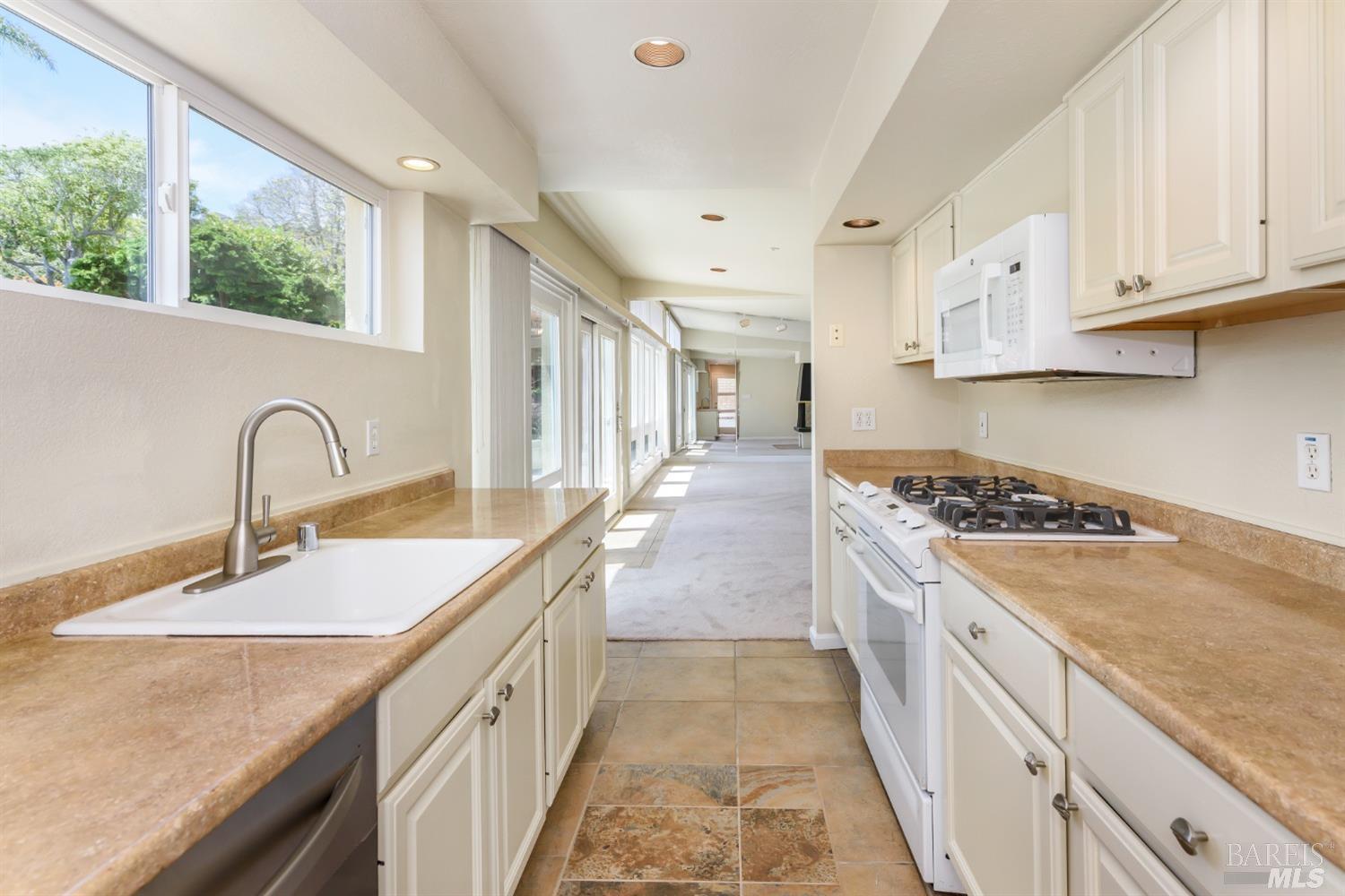 120 Solano Street Unit: B