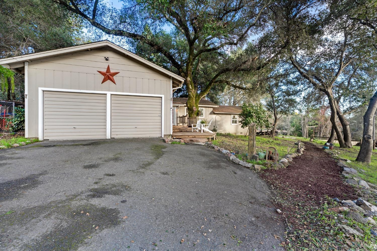 5911 Van Keppel Road