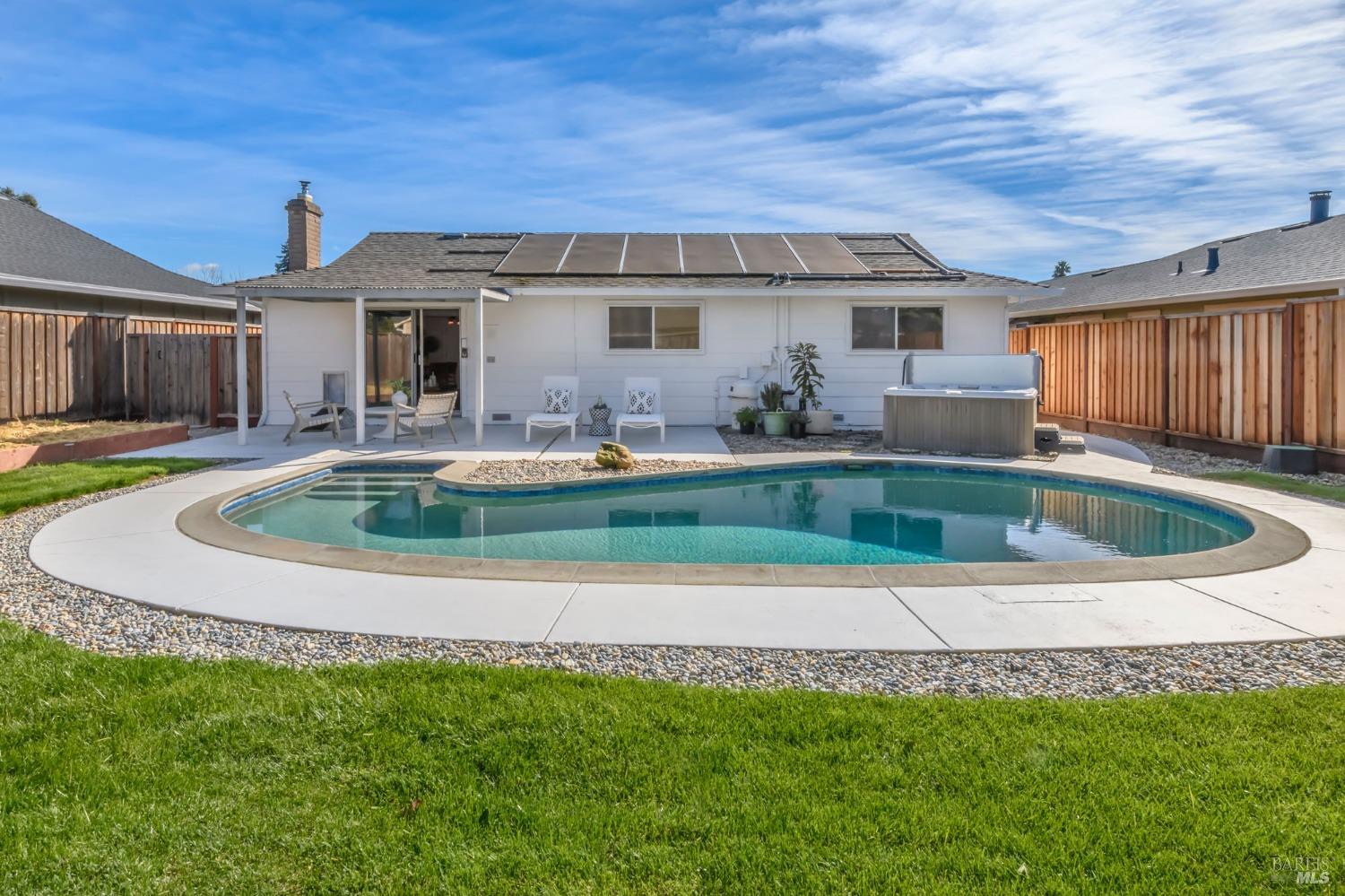 2013 Harrison Street