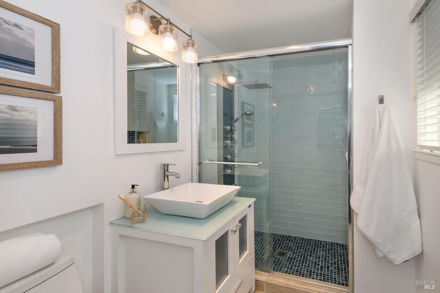 2013 Harrison Street