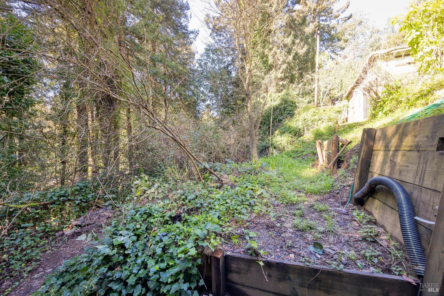 21360 Santa Clara Ave