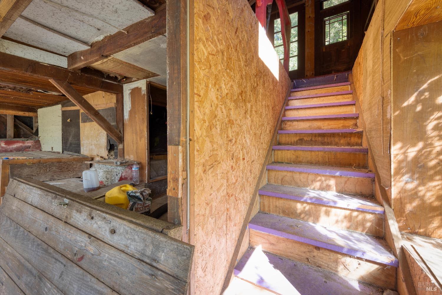 21360 Santa Clara Ave