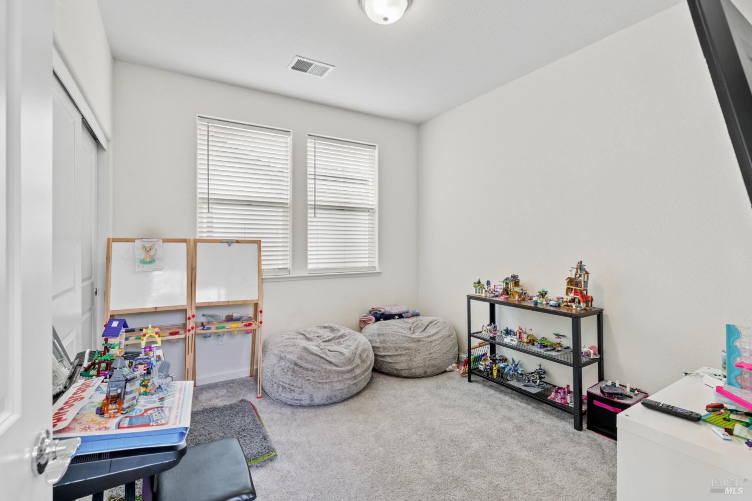 1828 Waverly Pl