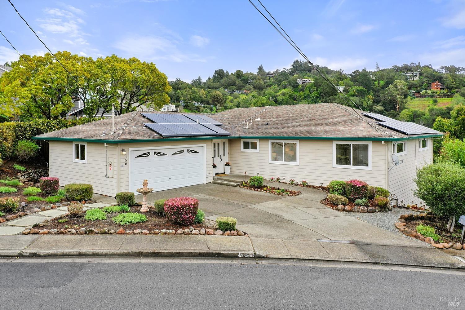 158 Maywood Way