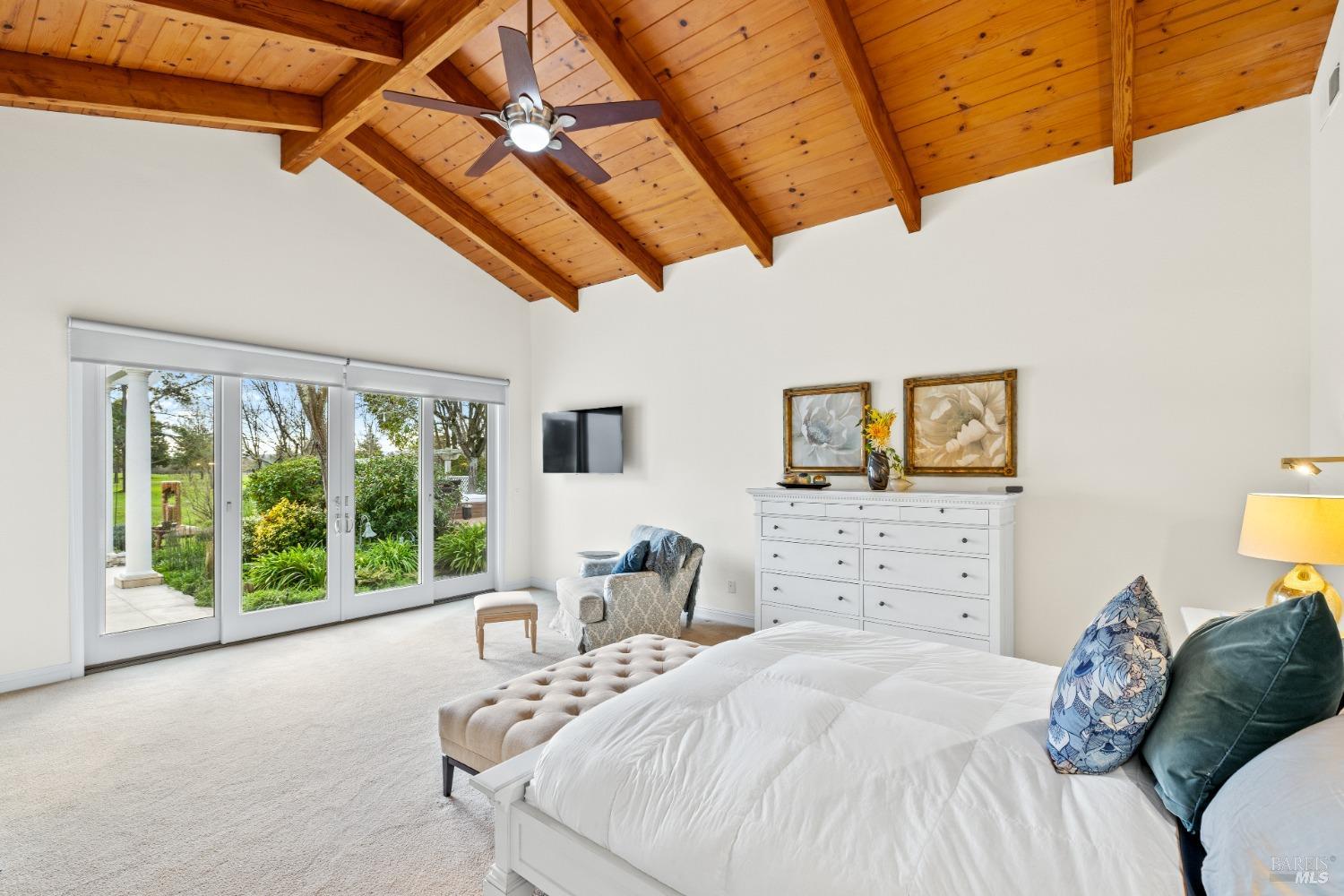 5290 Oak Meadow Drive