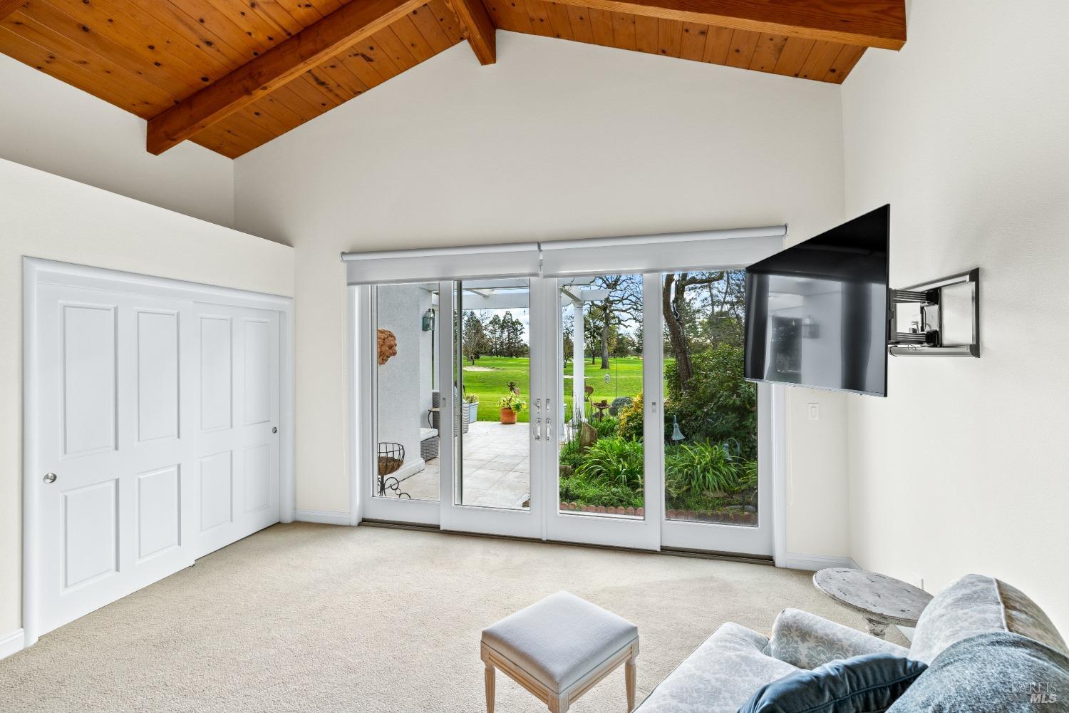 5290 Oak Meadow Drive