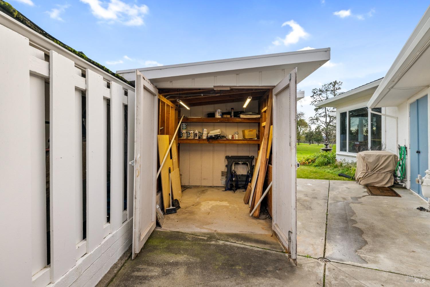 5290 Oak Meadow Drive