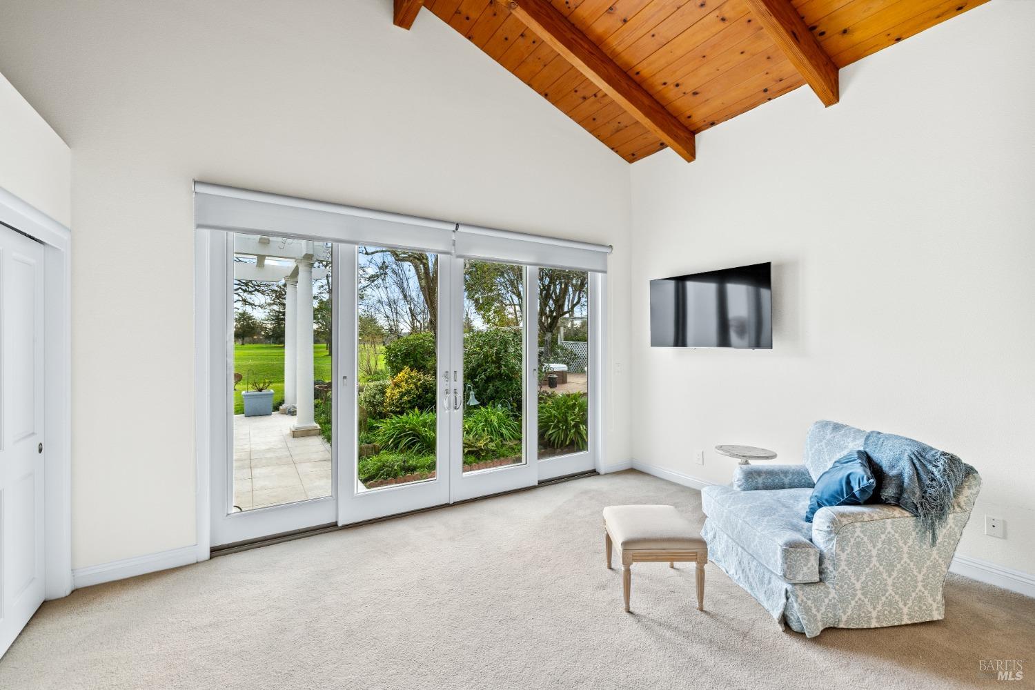 5290 Oak Meadow Drive