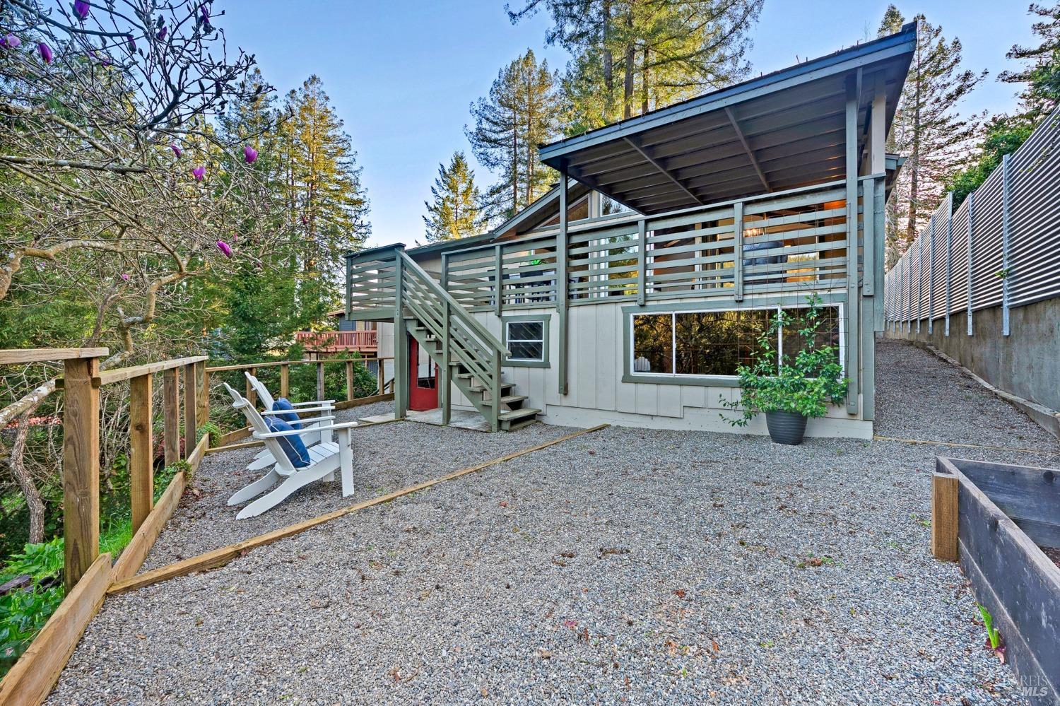 56 Magic Mountain Rd