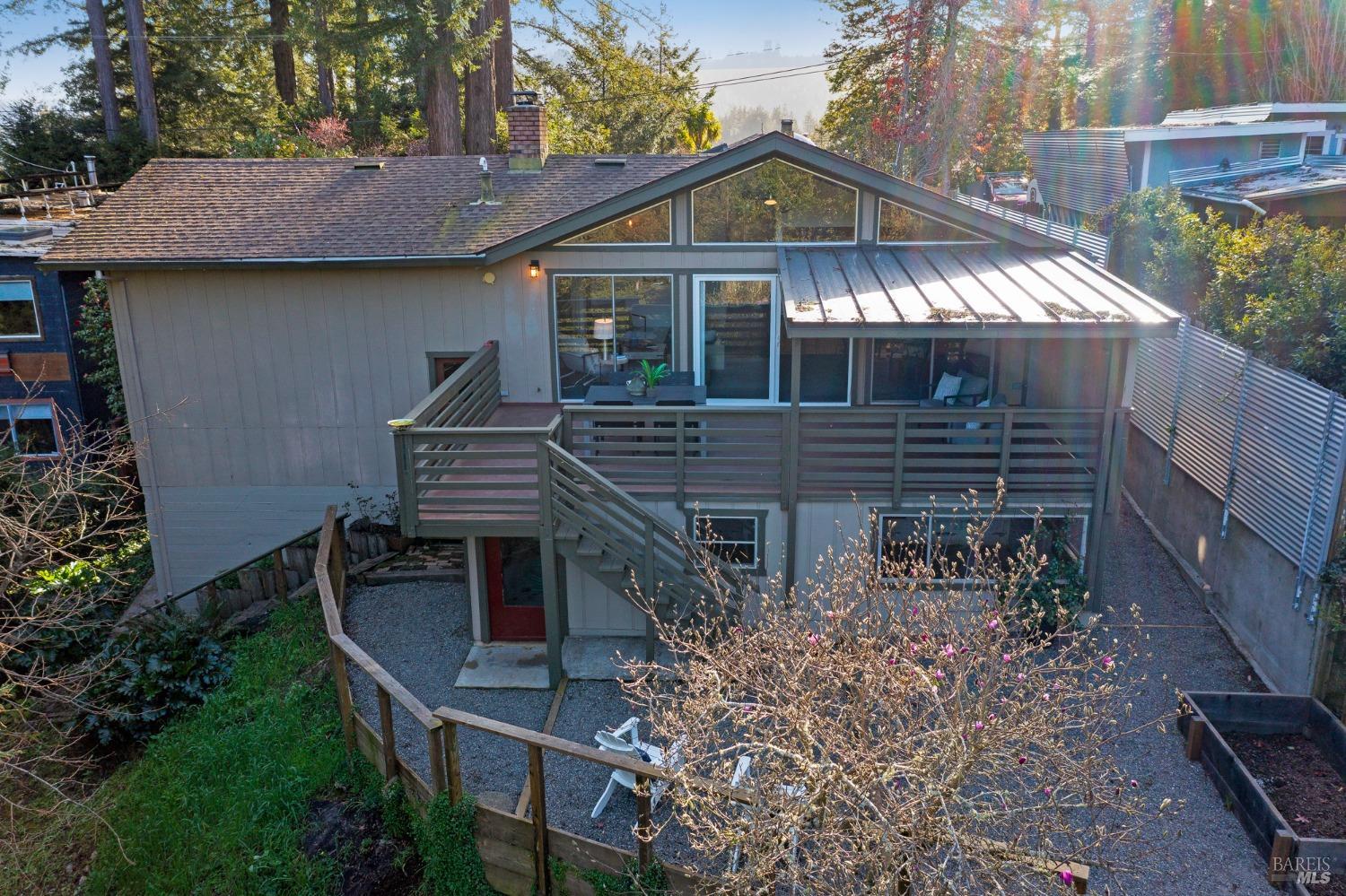 56 Magic Mountain Rd