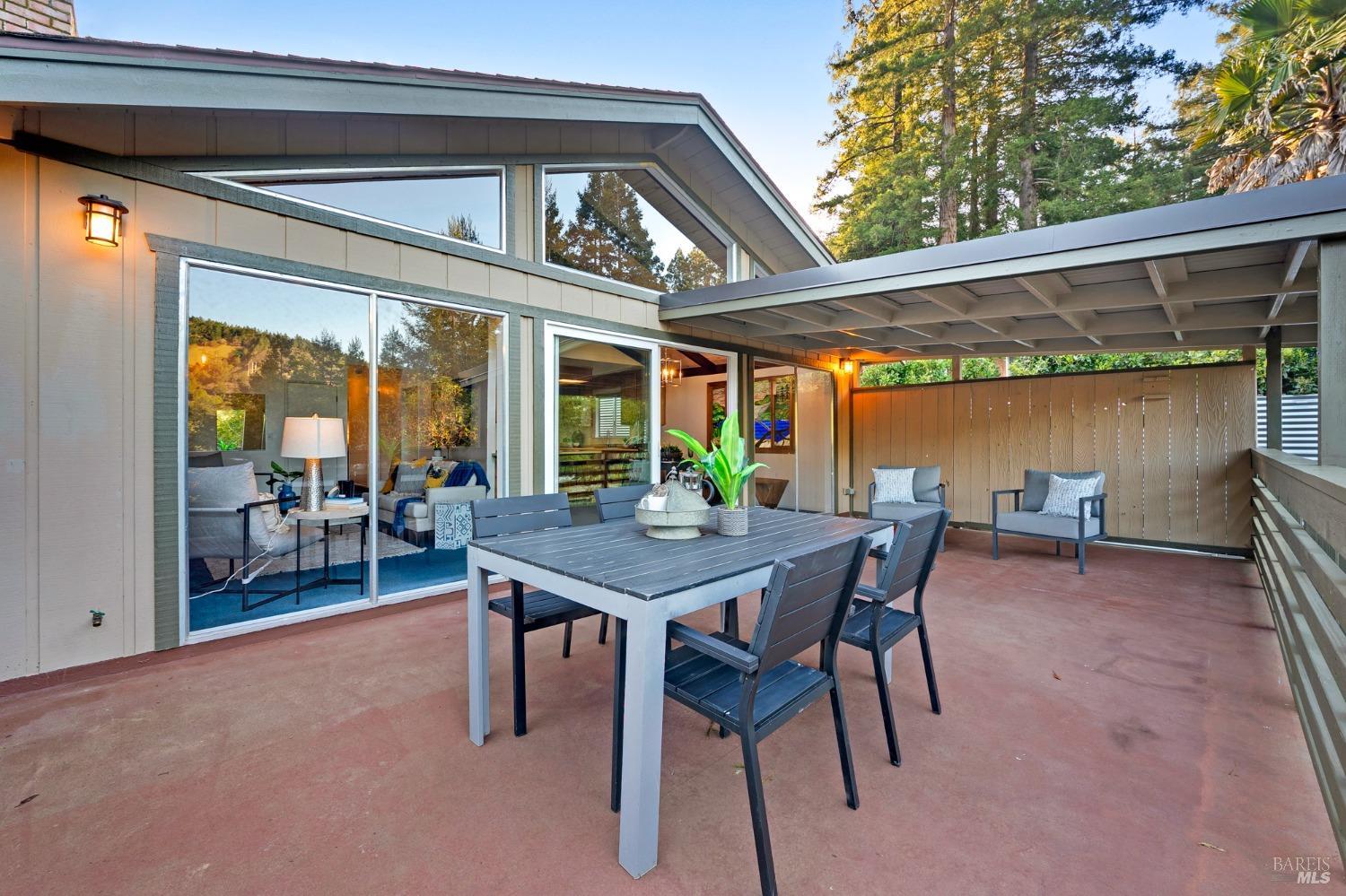 56 Magic Mountain Rd