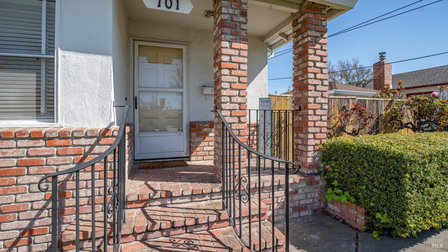 101 Edith St