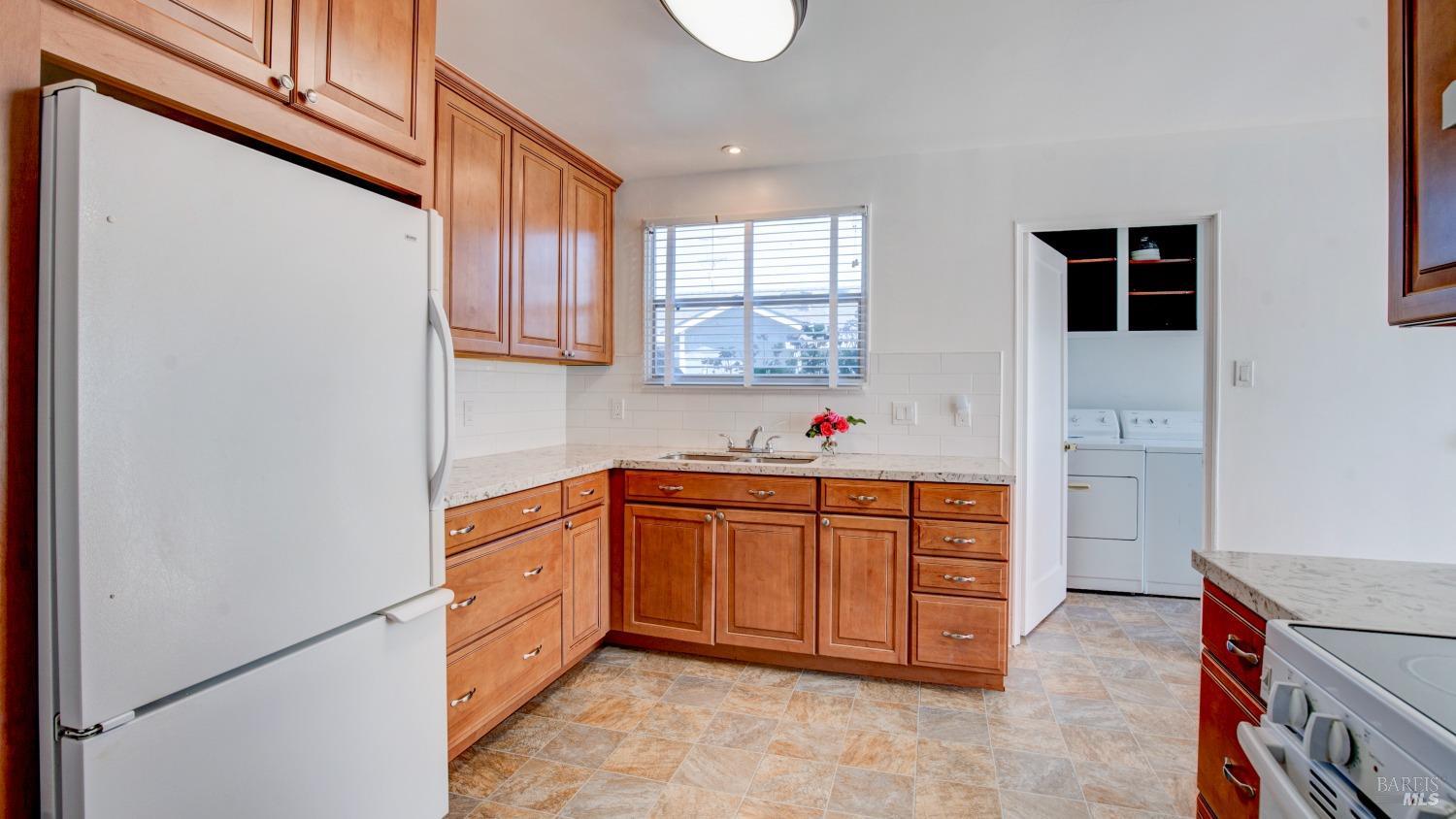 101 Edith St