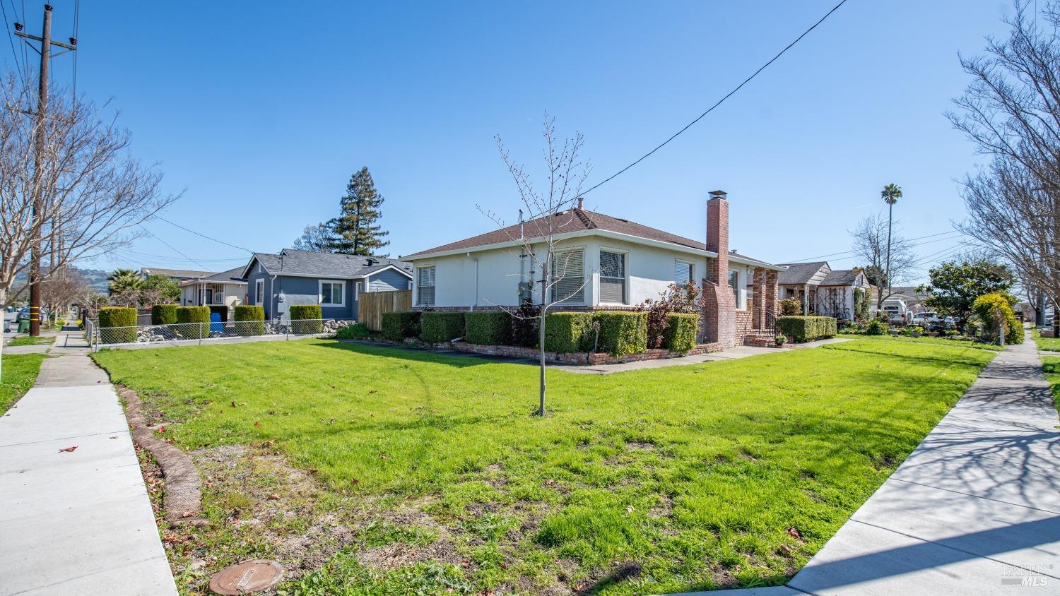 101 Edith St
