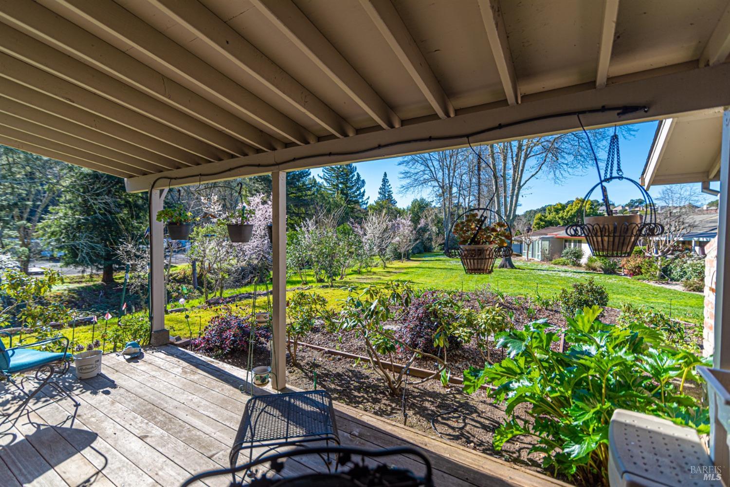 6395 Meadow Creek Ct