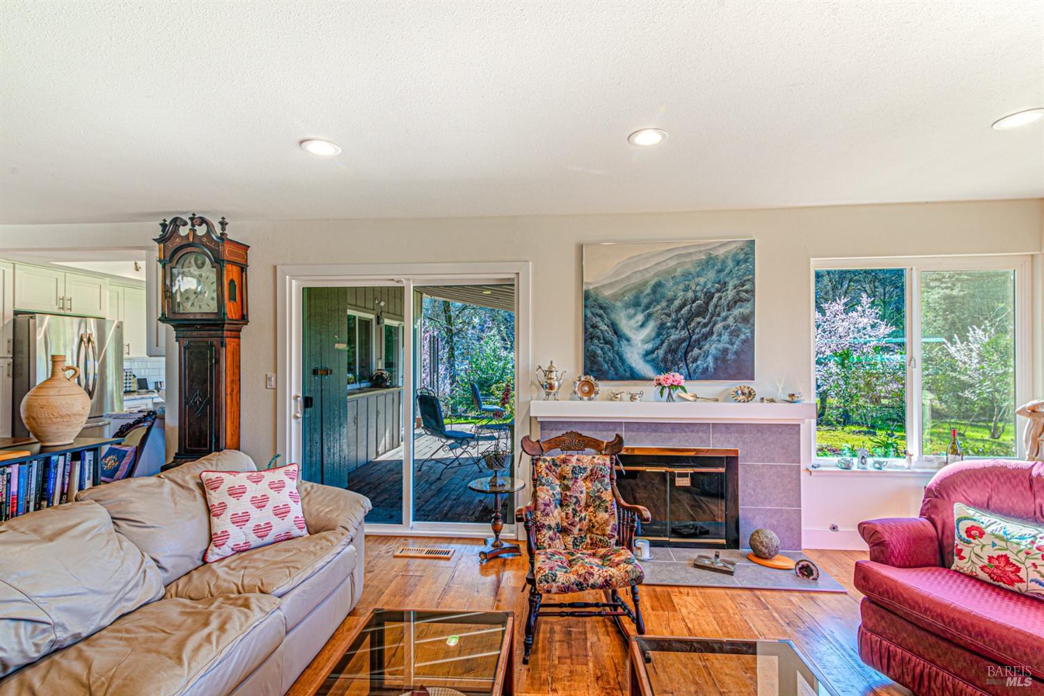 6395 Meadow Creek Ct