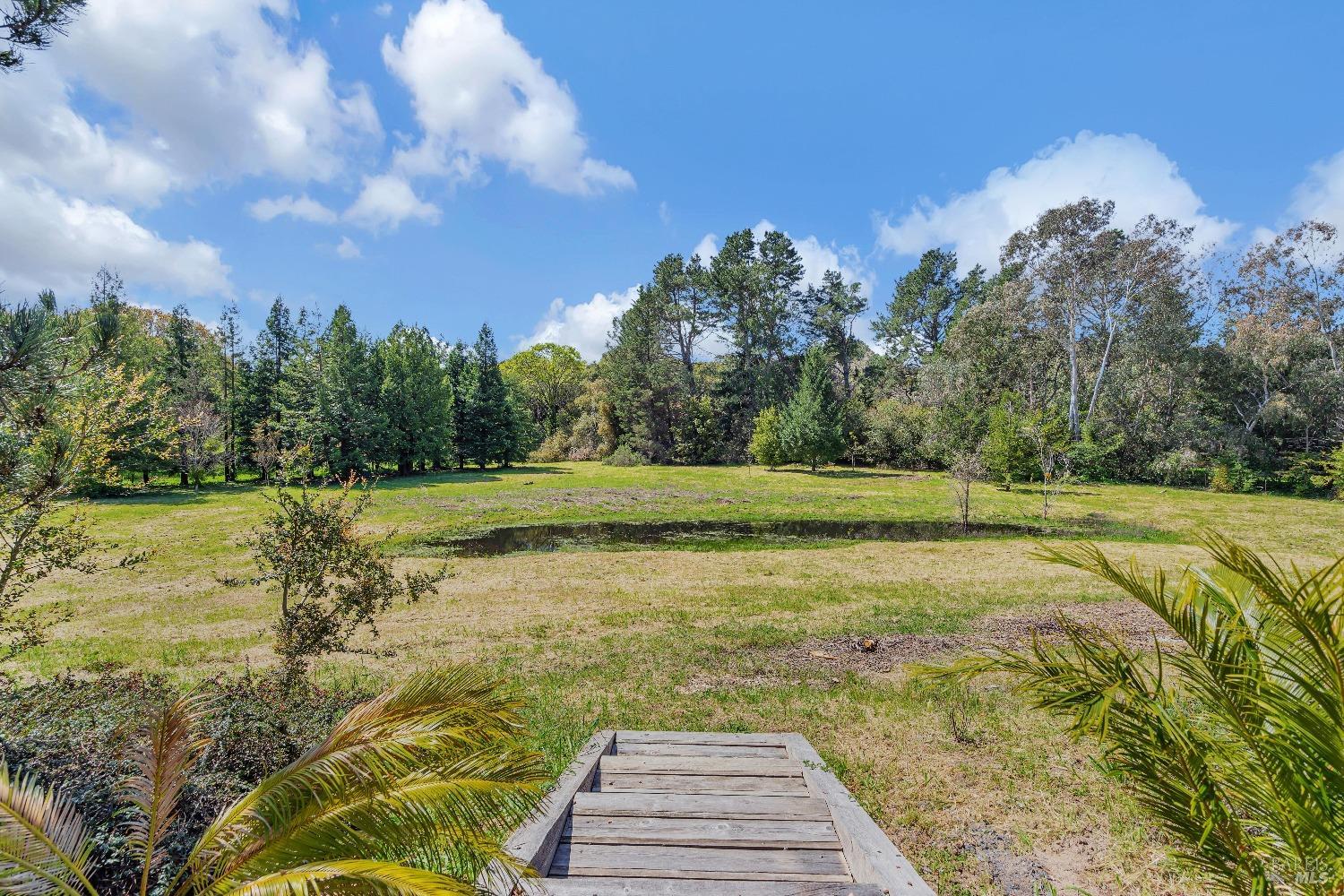 868-870 High School Rd