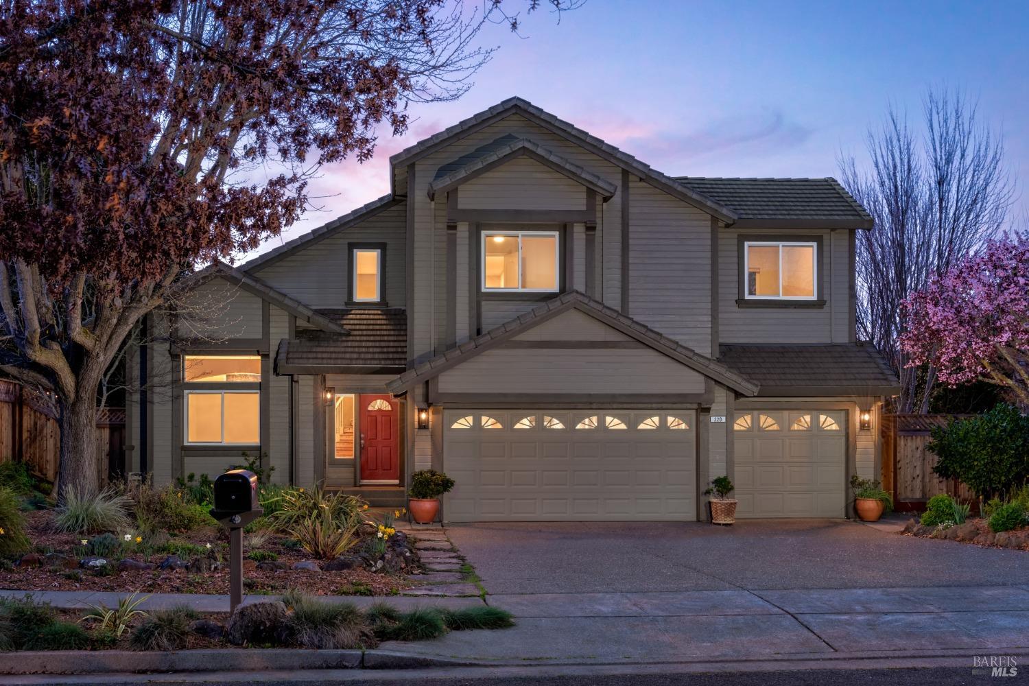 220 Black Oak Dr