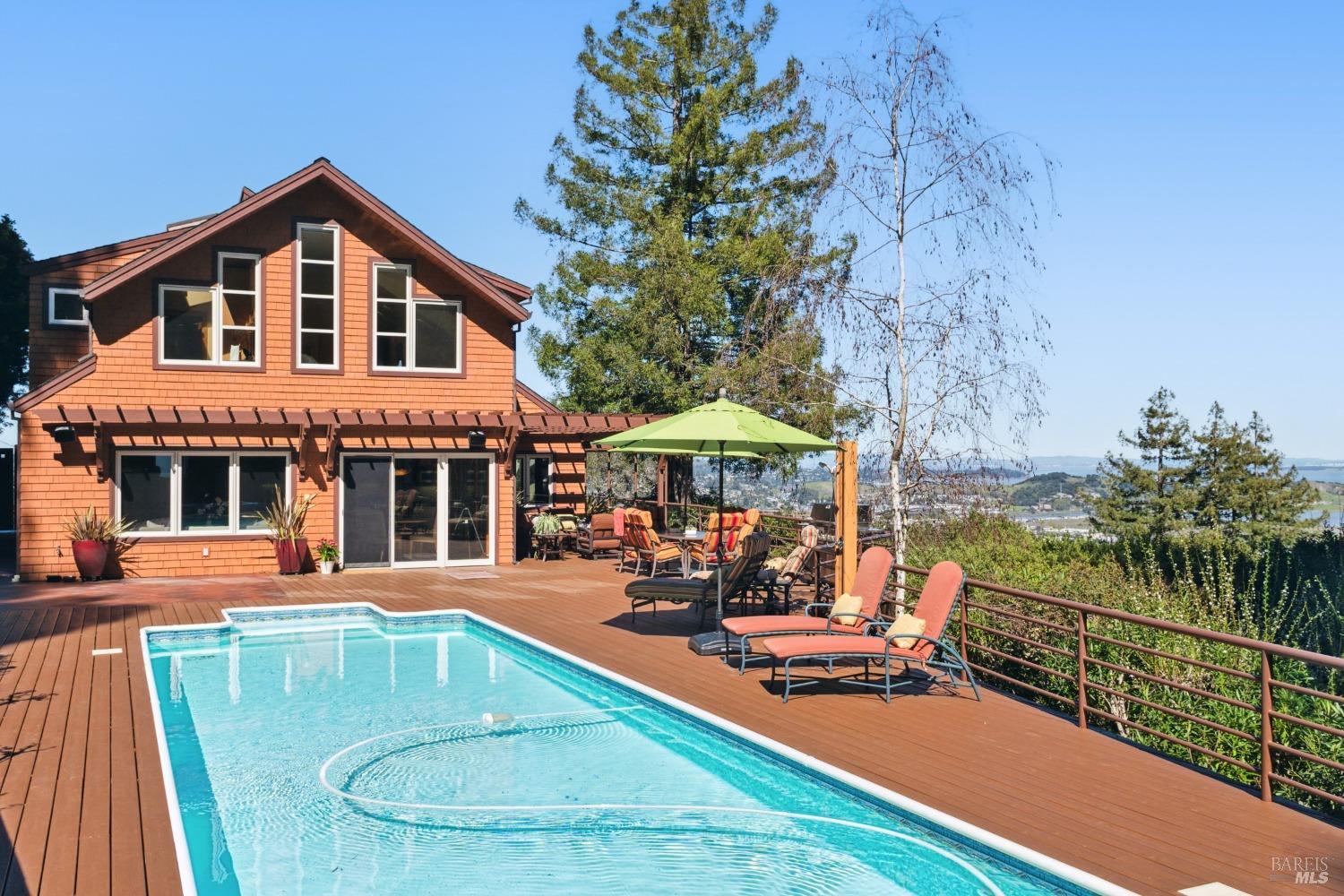50 Sunrise Ln