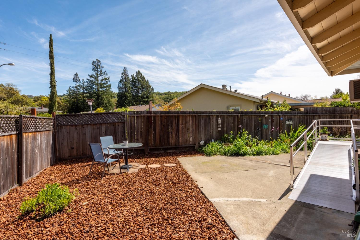 316 Pine Cir