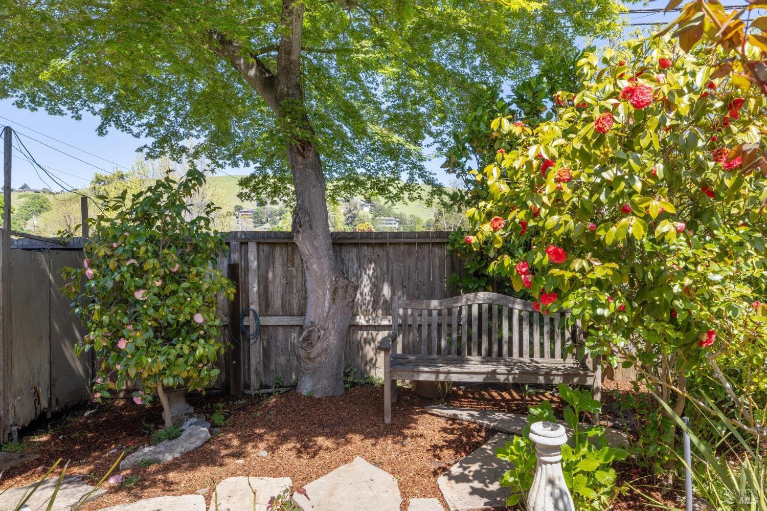 761 Del Ganado Rd
