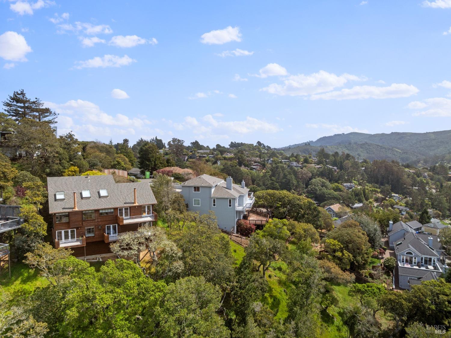 985 W California Ave