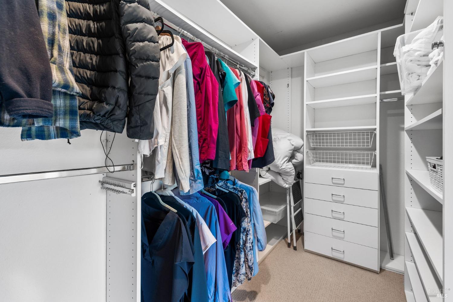 985 W California Ave