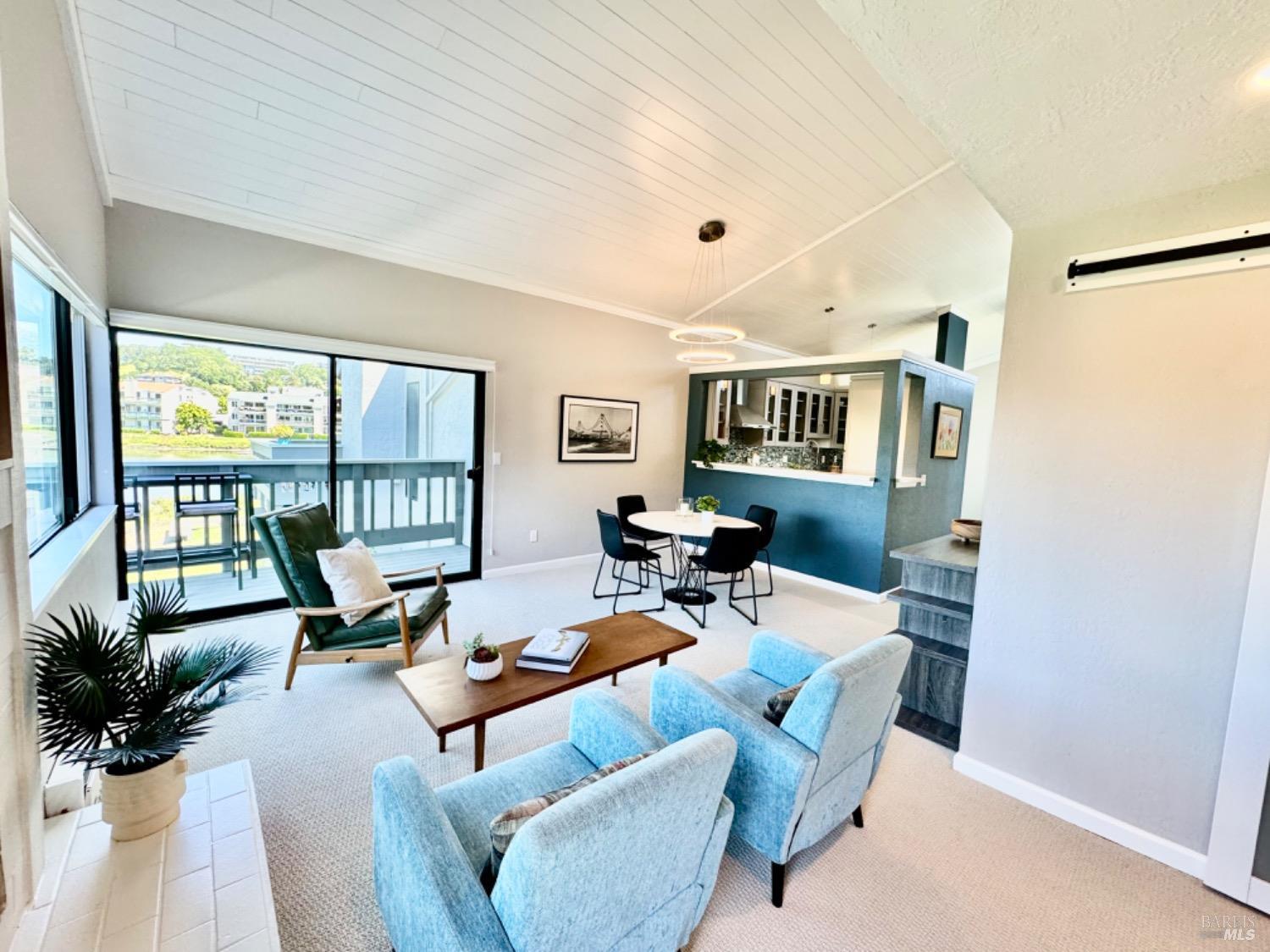 505 Larkspur Plaza Dr #8A