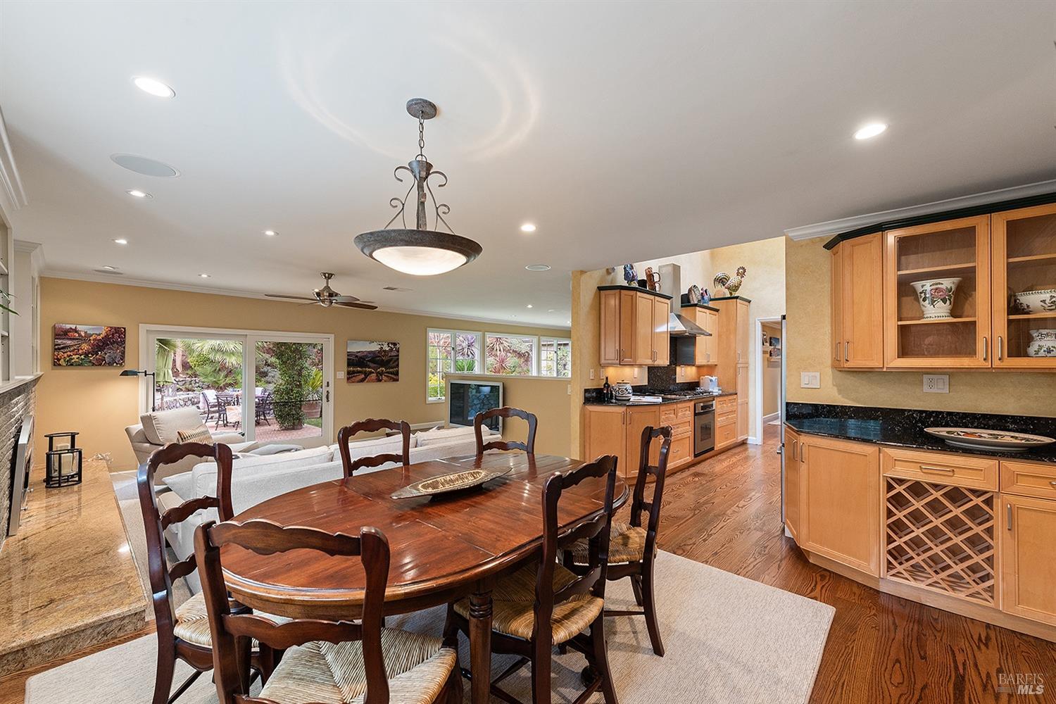 776 Tamarack Dr