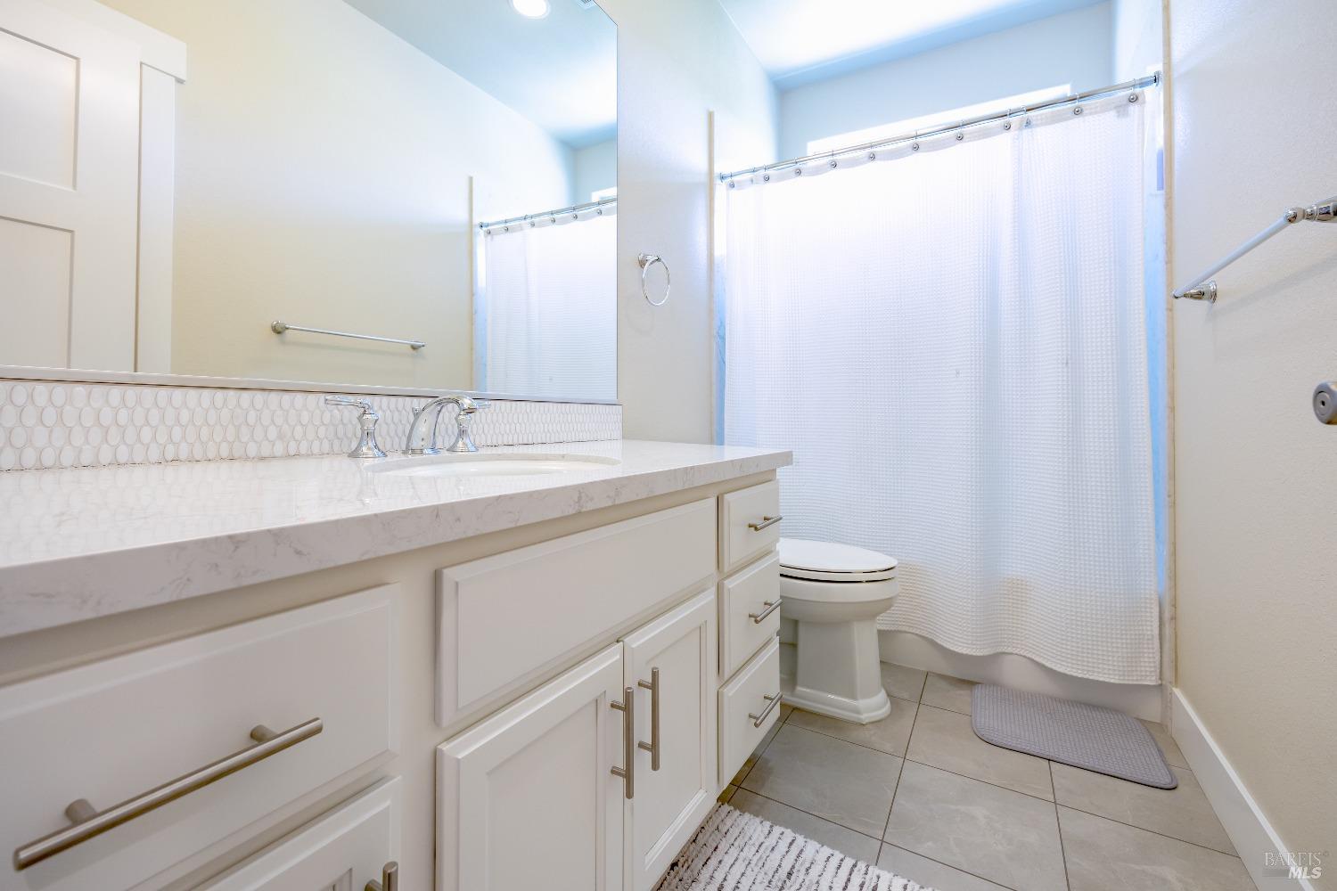 1588 Mystic Point Pl