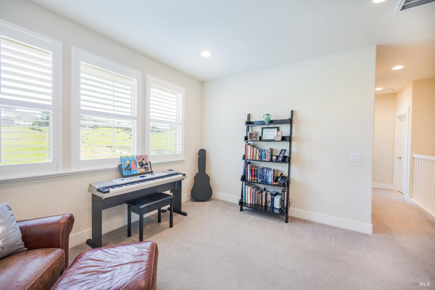 1588 Mystic Point Pl