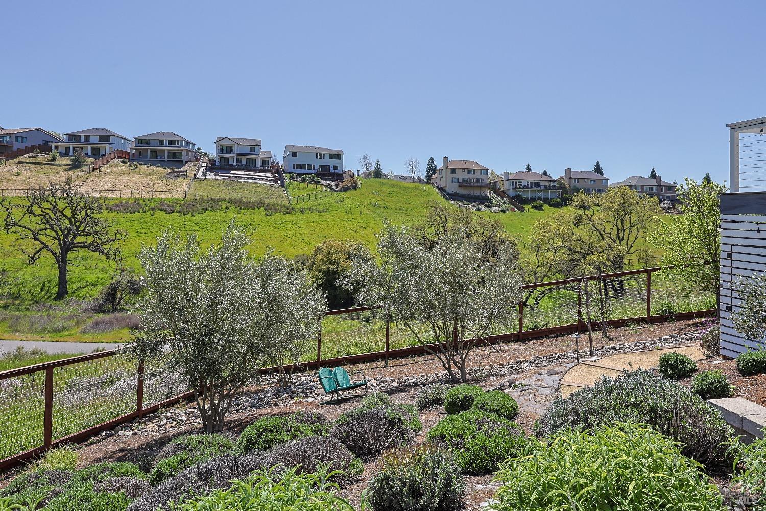 1588 Mystic Point Pl