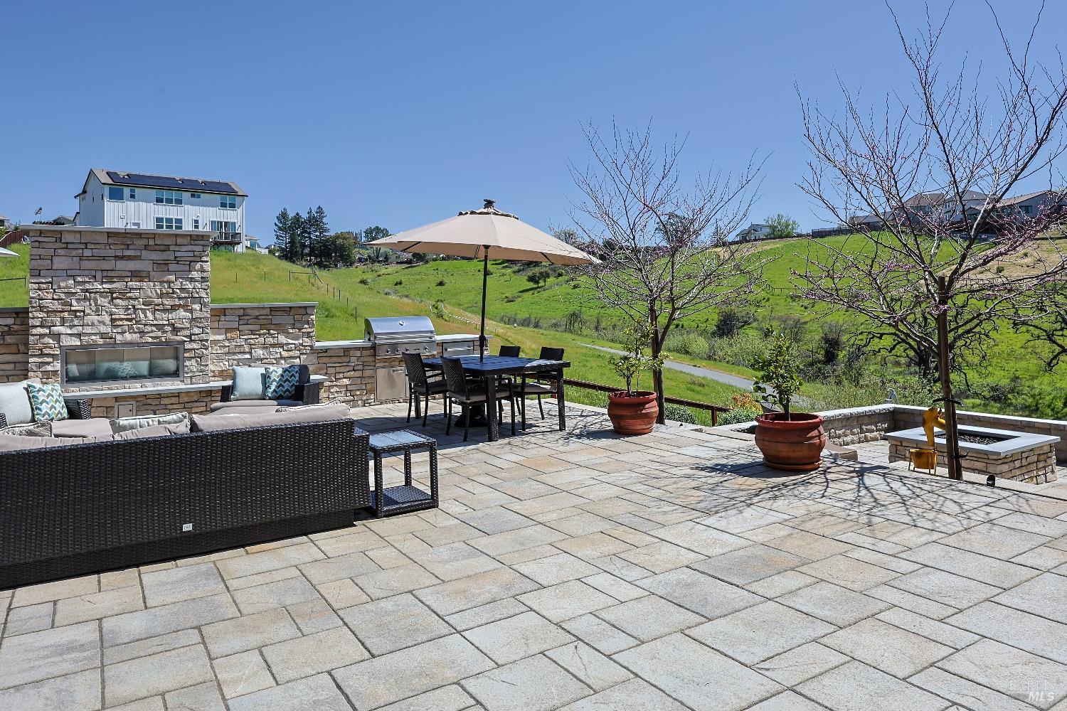 1588 Mystic Point Pl