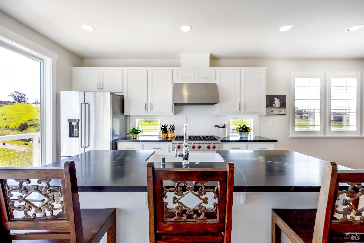 1588 Mystic Point Pl