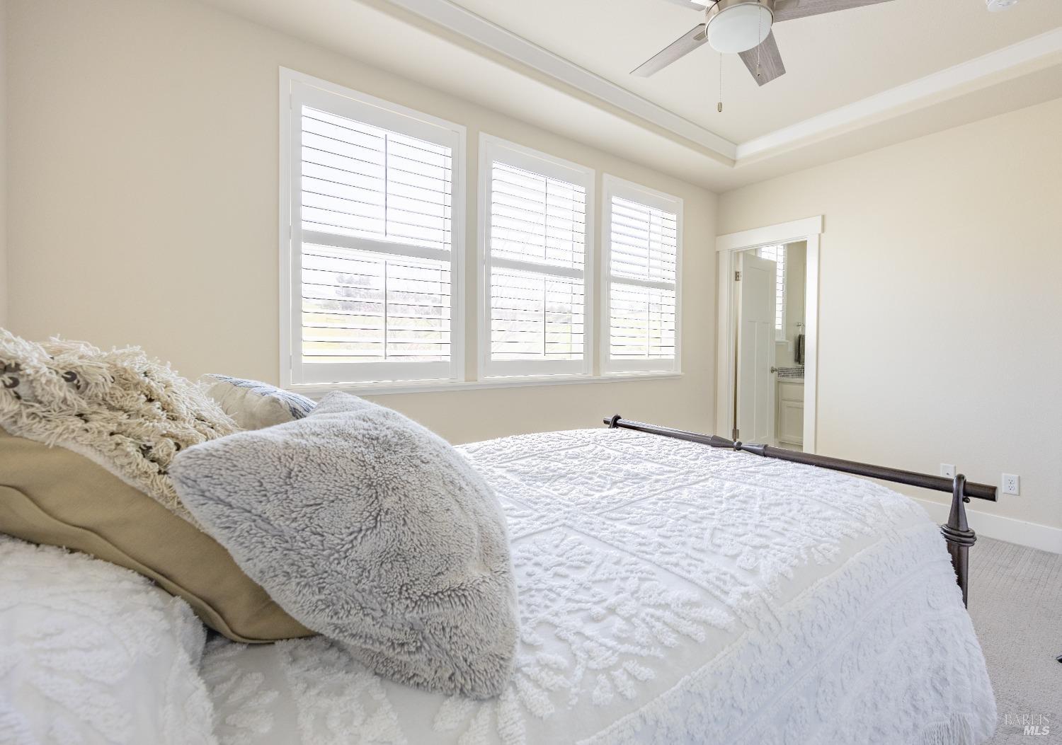 1588 Mystic Point Pl