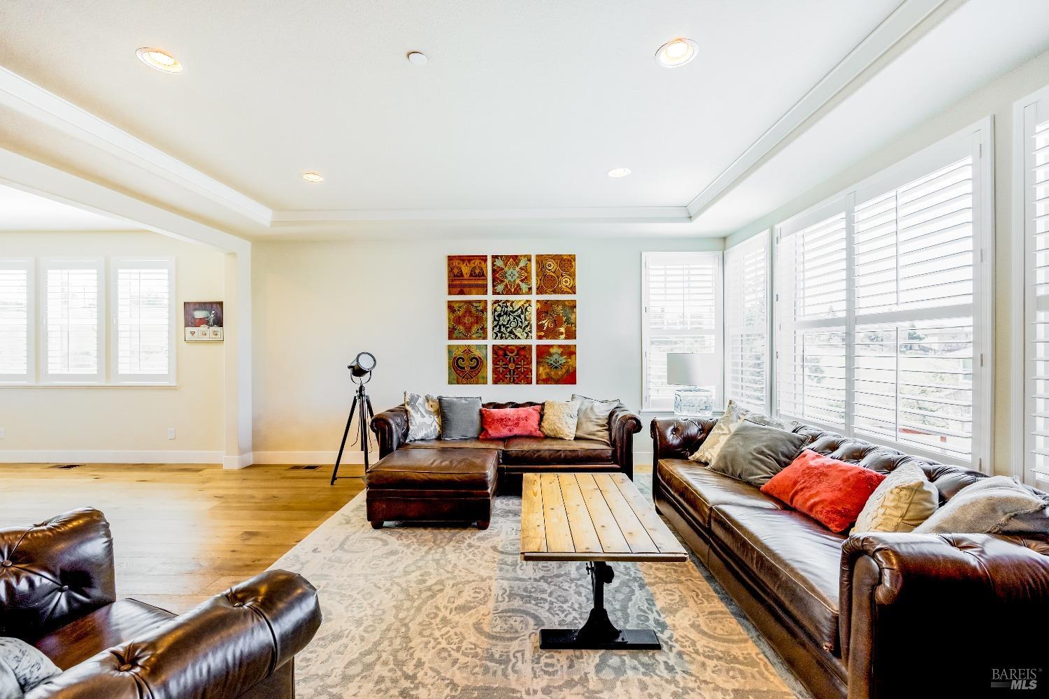 1588 Mystic Point Pl