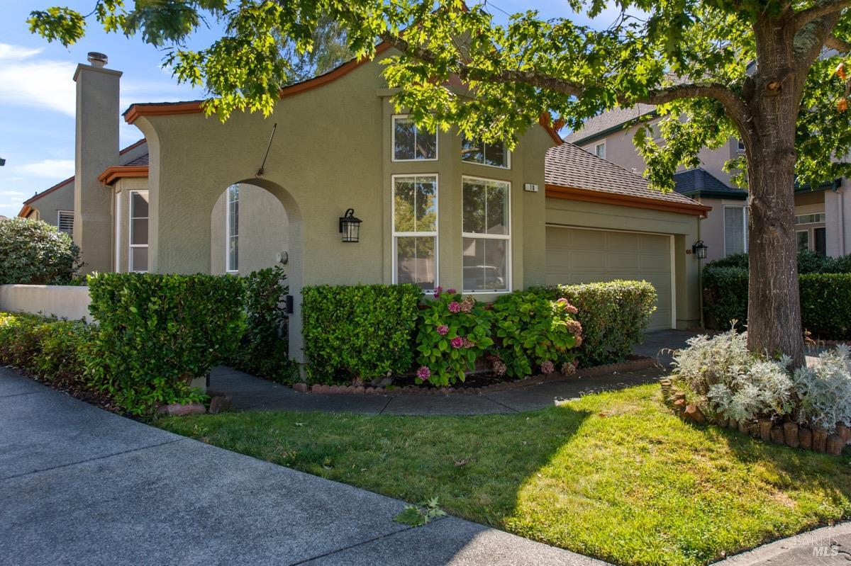 10 Raffles Ct