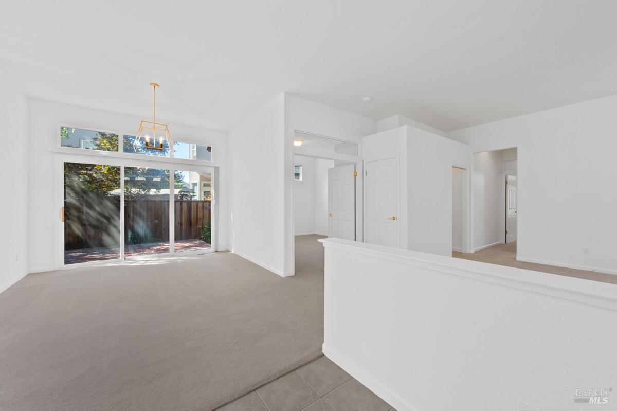 10 Raffles Ct