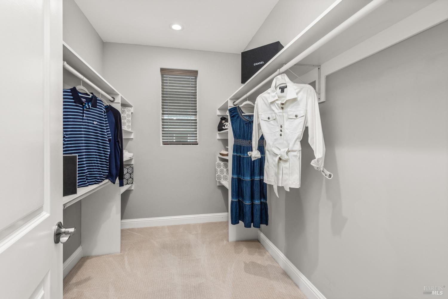 1908 Fountainview Cir