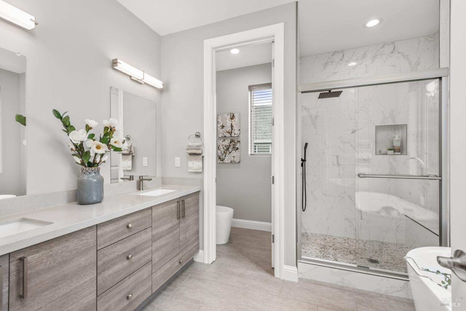 1908 Fountainview Cir