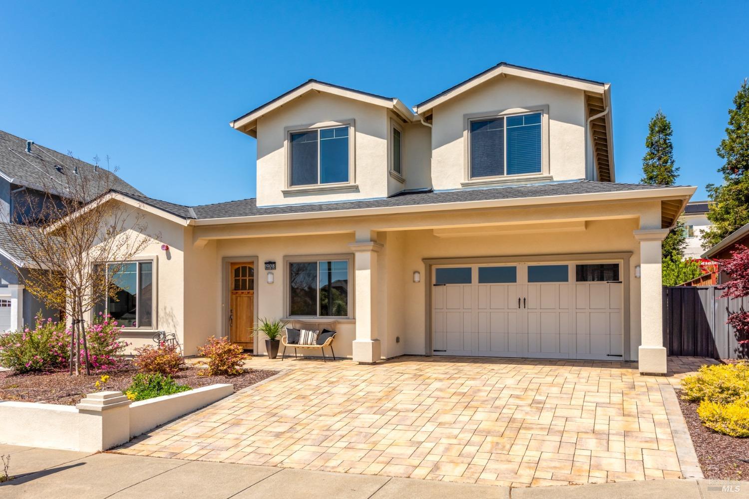 1908 Fountainview Cir