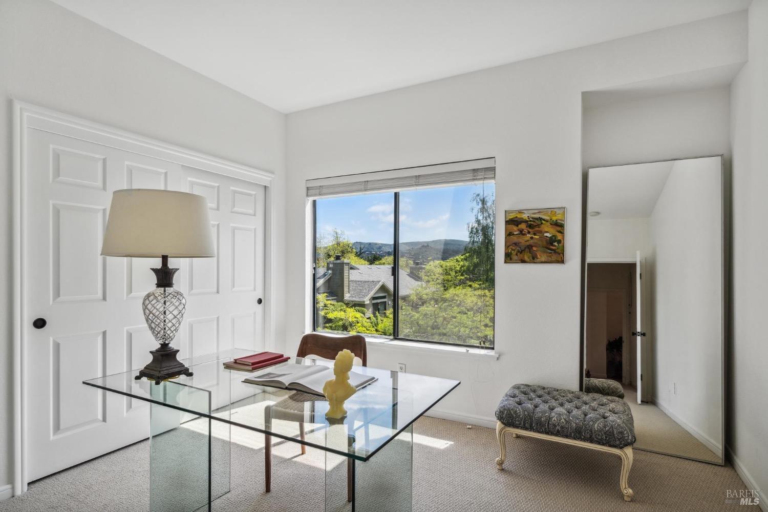 118 Eucalyptus Knoll St