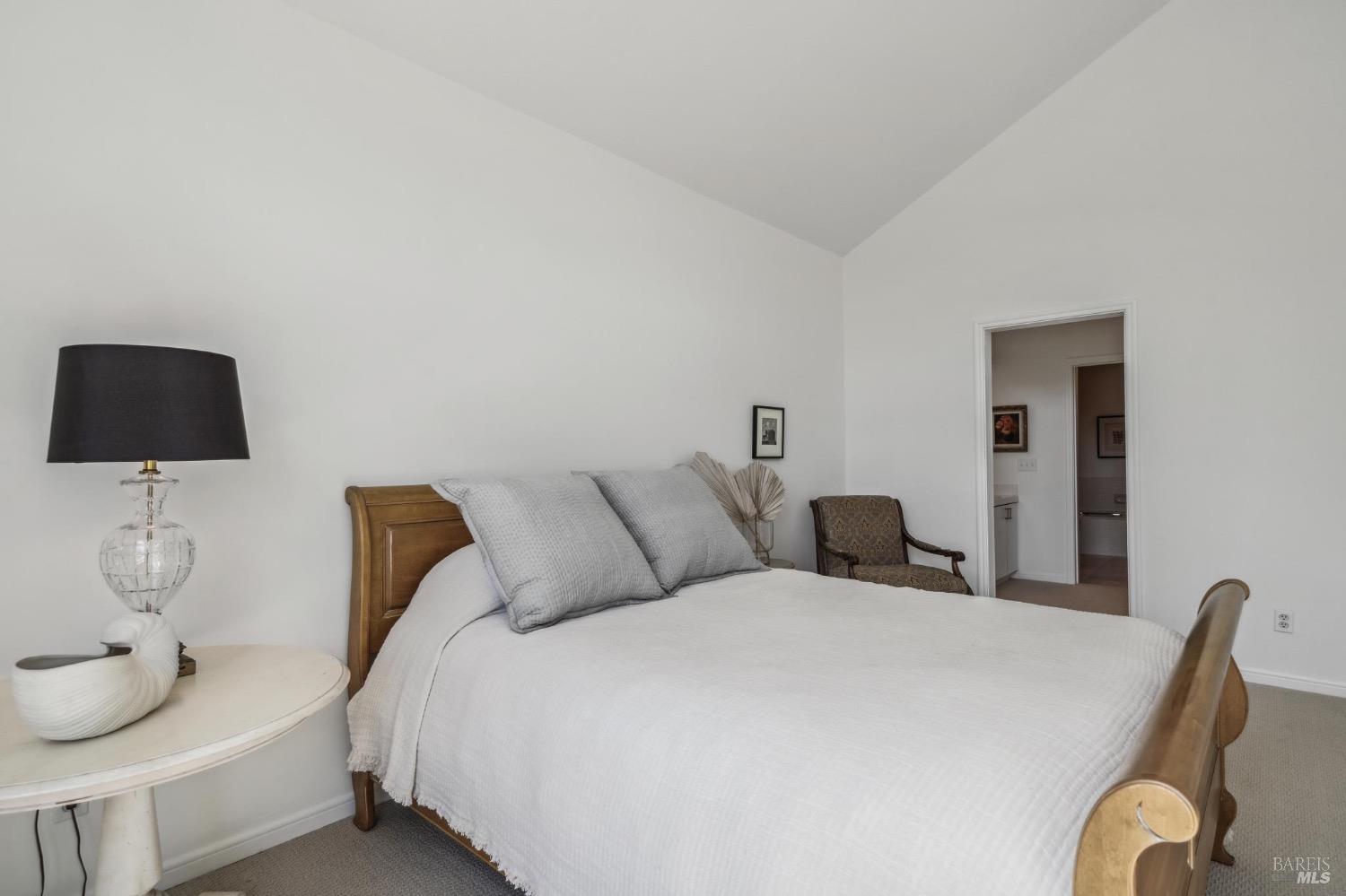 118 Eucalyptus Knoll St