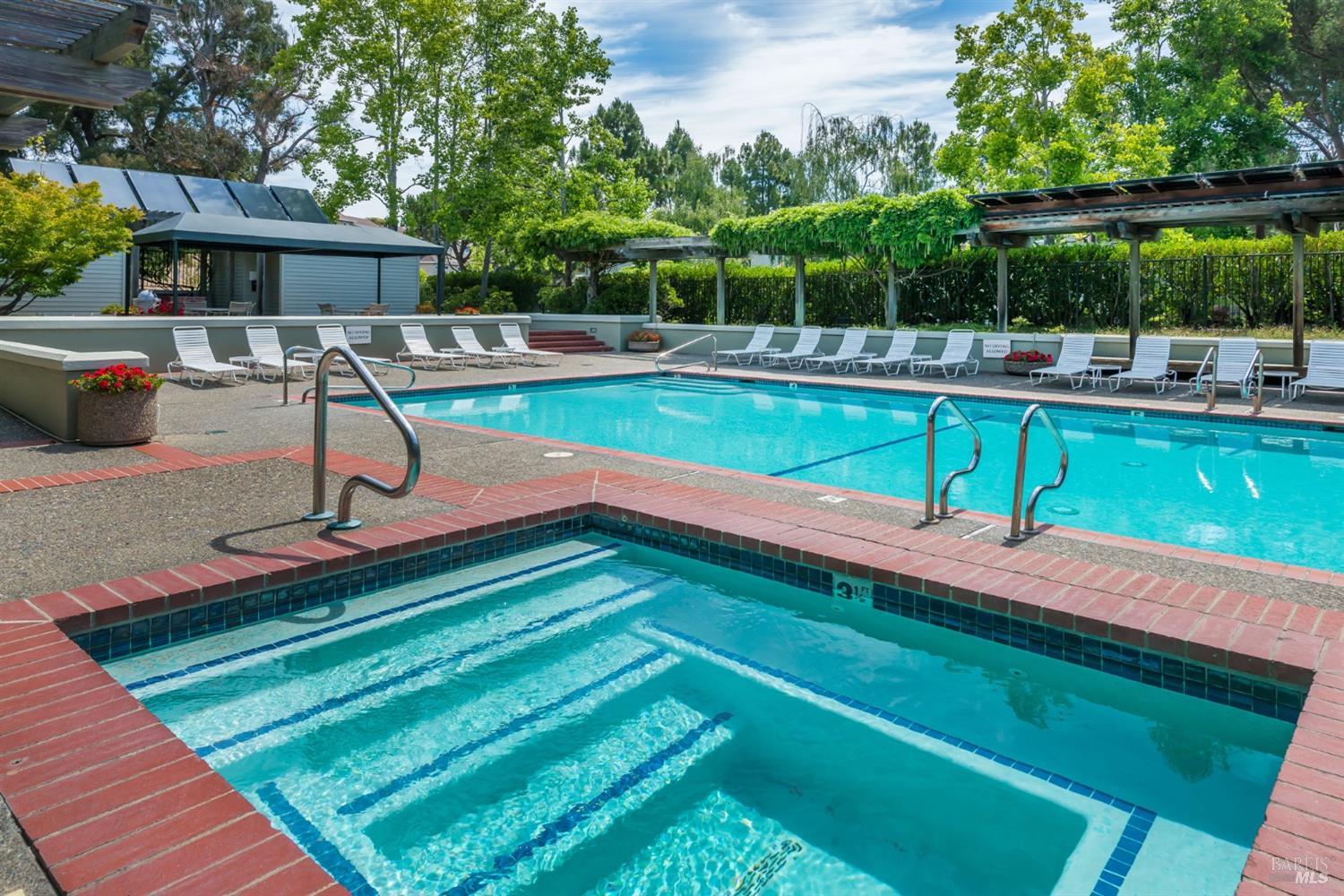 118 Eucalyptus Knoll St