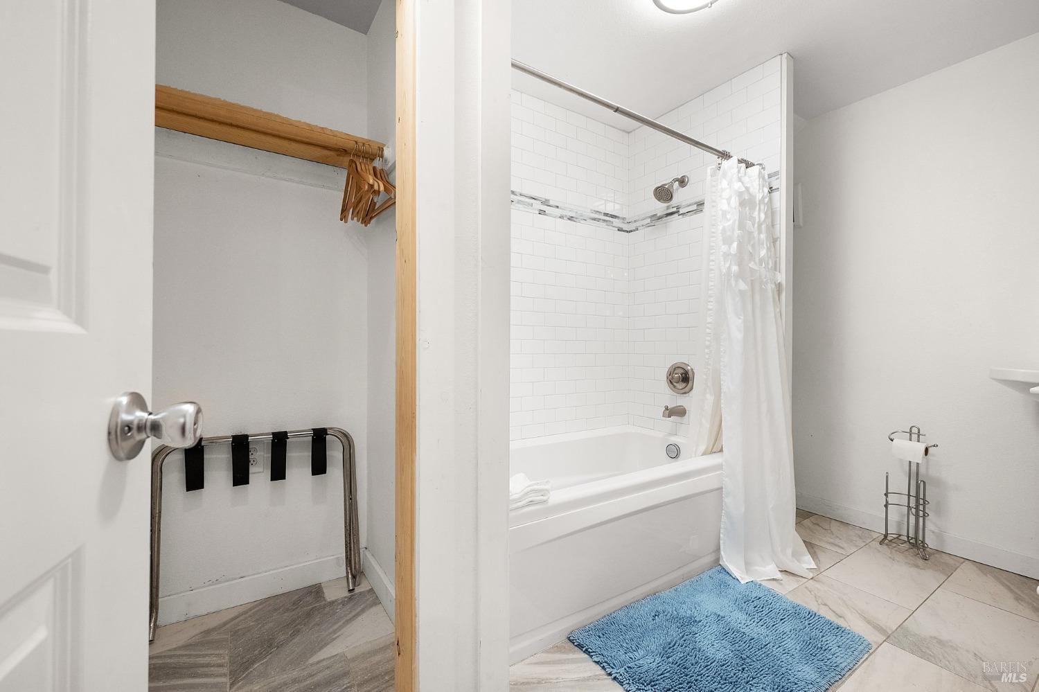 20284-20300 Highway 116